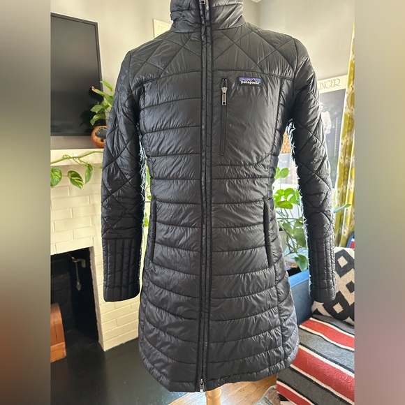 Patagonia Black Radalie Parka Jacket (women’s medium) - Picture 1 of 7